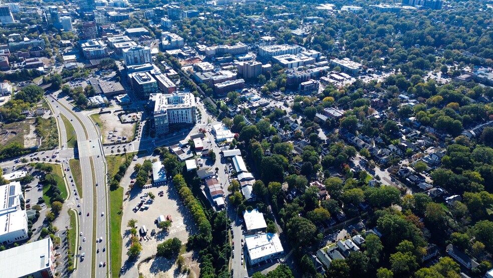 More Photos Of 901 N West St, Raleigh Showroom For Lease