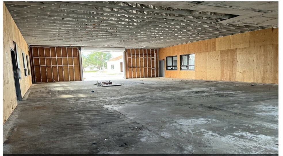 More Photos Of 4130 Hallmark Pky, San Bernardino Warehouse For Lease