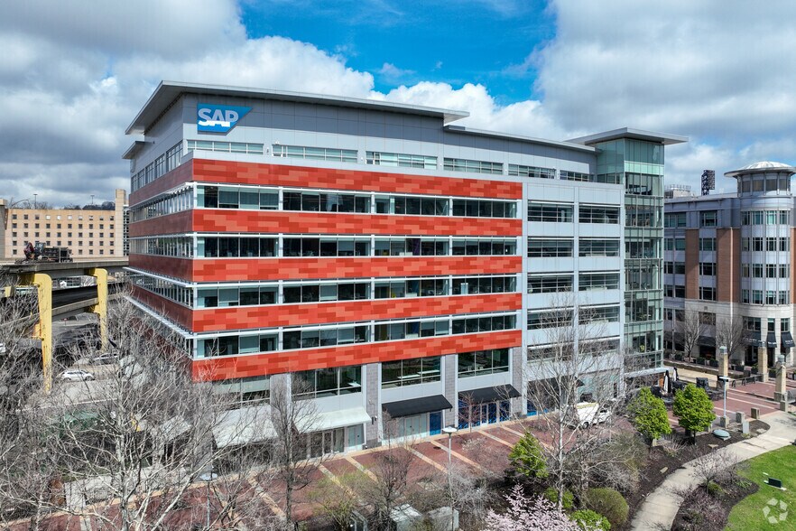 More Photos Of 271 N Shore Dr, Pittsburgh Office For Lease