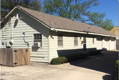 Primary Photo Of 106 1/2 S Church St, McKinney Freestanding For Lease