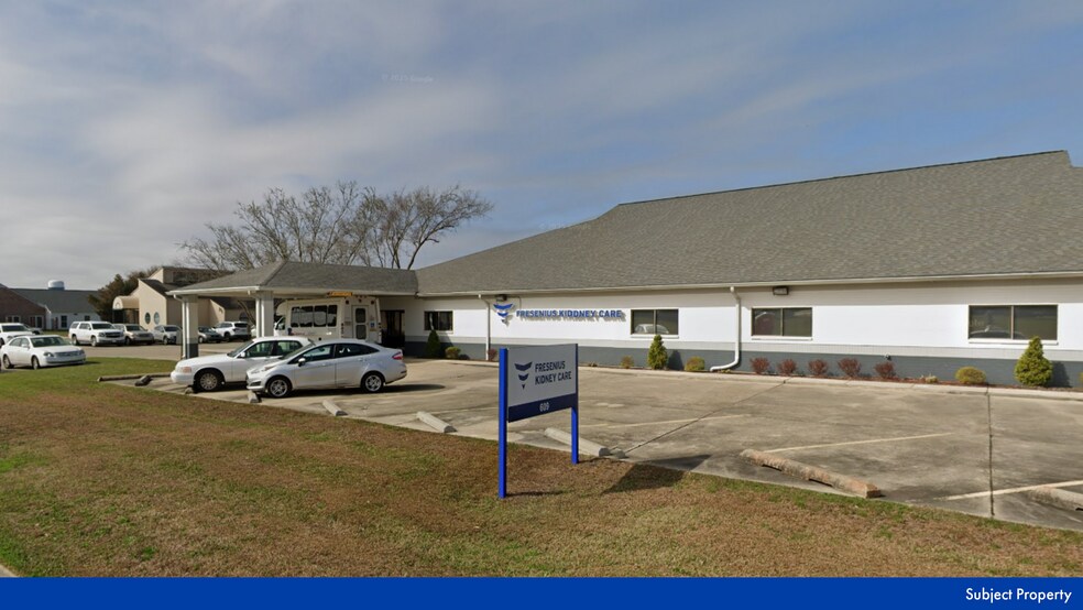 Primary Photo Of 609 Rue De Brille, New Iberia Medical For Sale