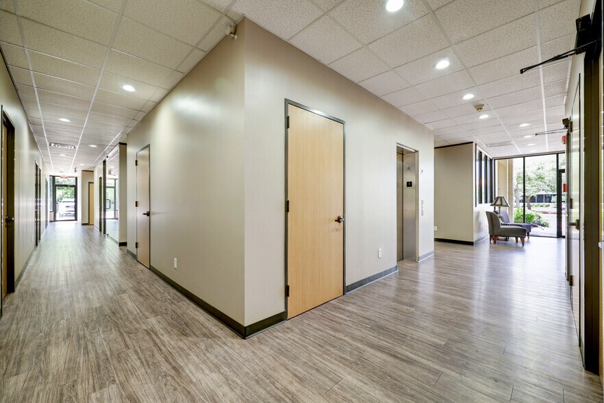 More Photos Of 6601 Cypresswood Dr, Spring Medical For Lease