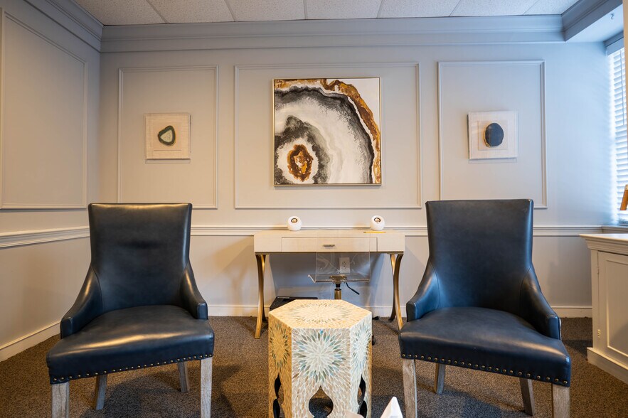 More Photos Of 1062 E Lancaster Ave, Bryn Mawr Apartments For Lease