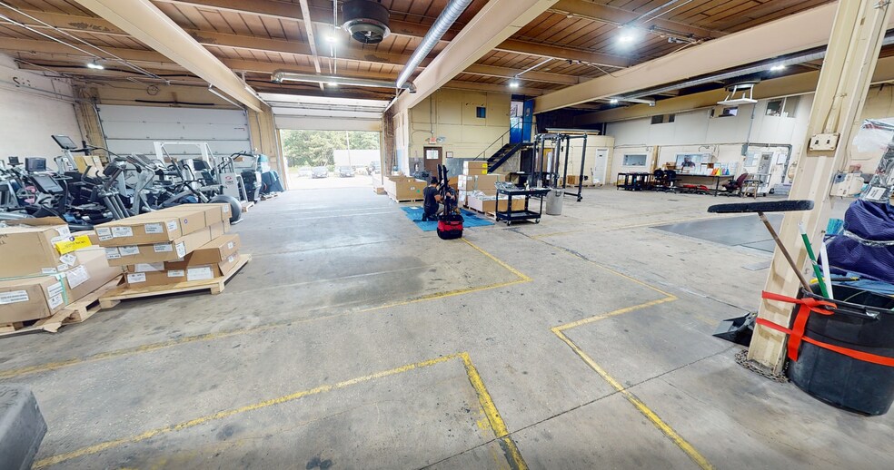 More Photos Of 174-176 New Jersey 50 Landing, Mays Landing Warehouse For Lease