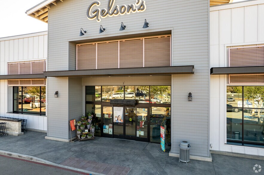 More Photos Of 1724-1772 Avenida De Los Arboles, Thousand Oaks Unknown For Lease