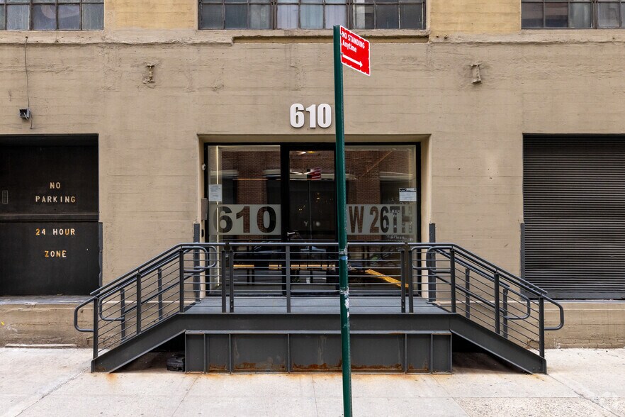 More Photos Of 610 W 26th St, New York Showroom For Lease