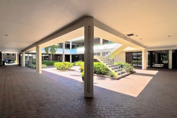 More Photos Of 2055 Wood St, Sarasota Office For Lease