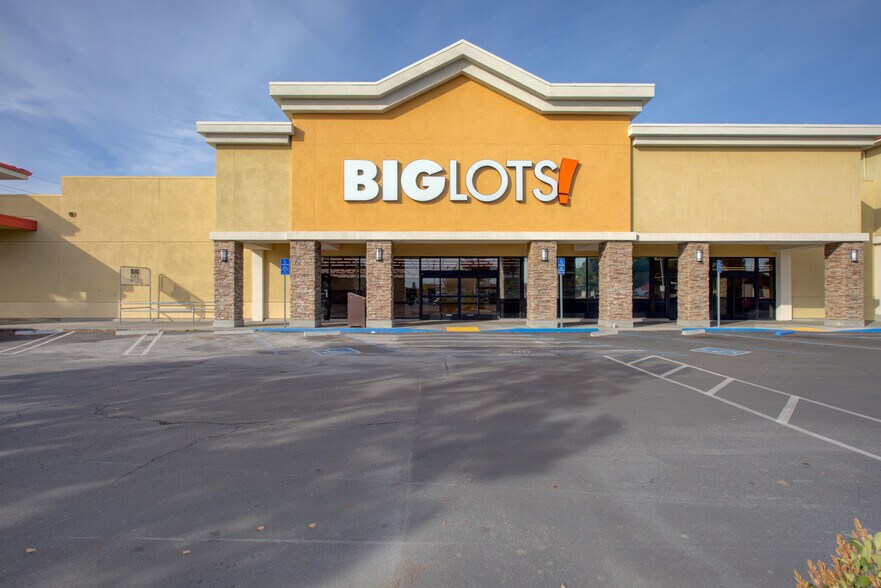 More Photos Of 1717 Oakdale Rd, Modesto Unknown For Lease