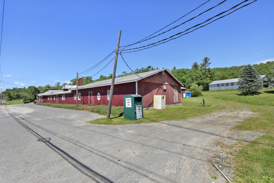 More Photos Of 1570 N Main St, Otis Restaurant For Sale