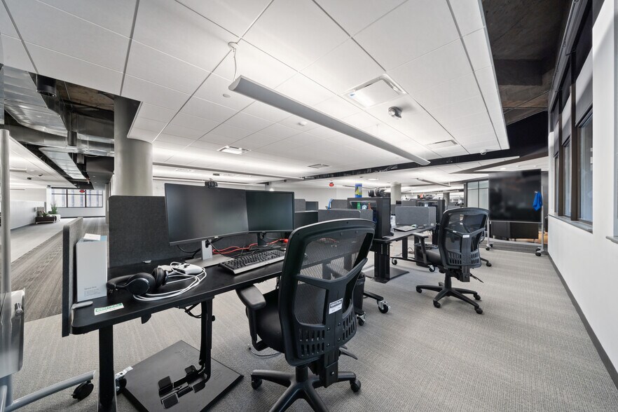 More Photos Of 7620 Guadalupe St, Austin Office For Lease