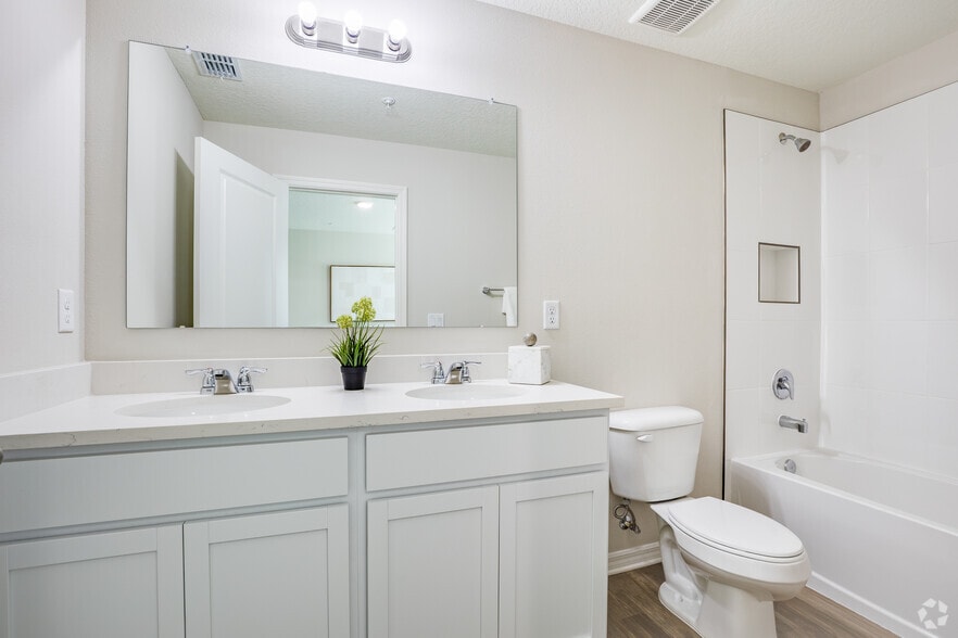 More Photos Of 3821 SW 43rd Ct, Ocala Apartments For Sale