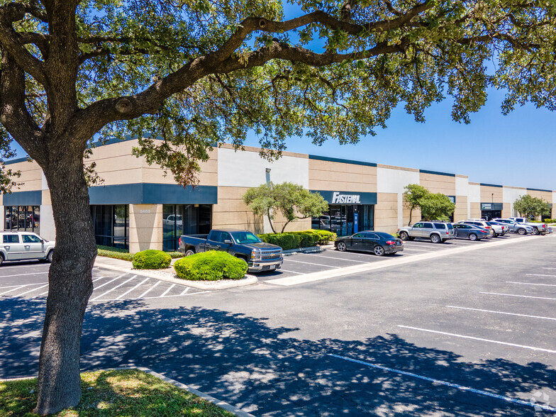 Primary Photo Of 3453 IH-35 N, San Antonio Unknown For Lease