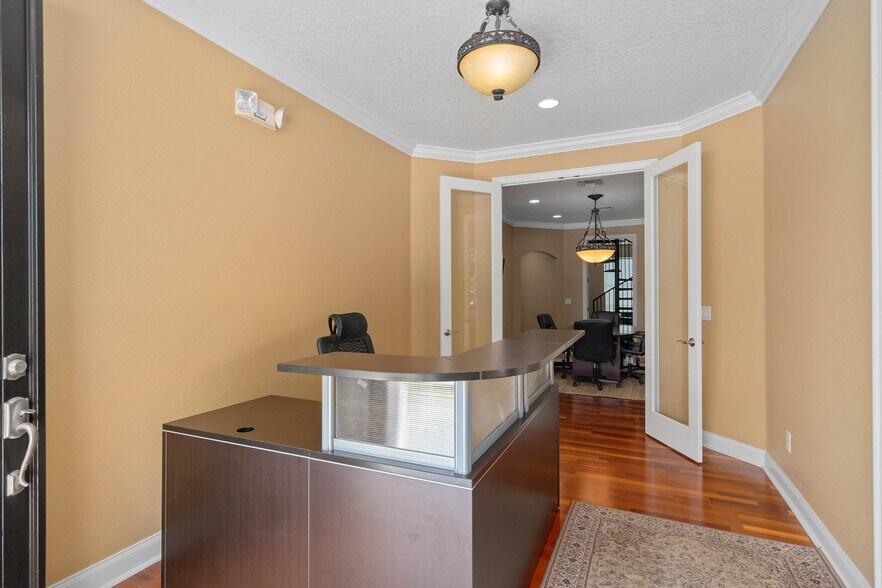 More Photos Of 3217 Corrine Dr, Orlando Office For Lease