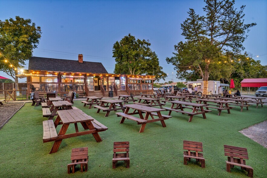 More Photos Of 209 N Highway 171, Godley Restaurant For Sale