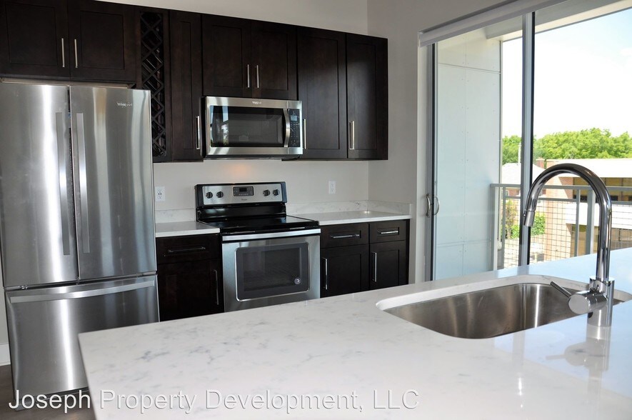 More Photos Of 4175 N Oakland Ave, Shorewood Multifamily For Sale
