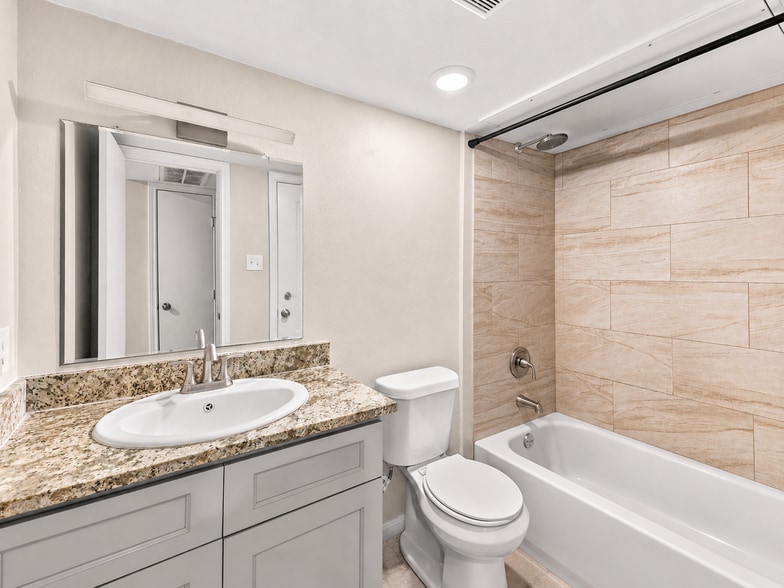 More Photos Of 2833 Community Dr, Dallas Apartments For Sale