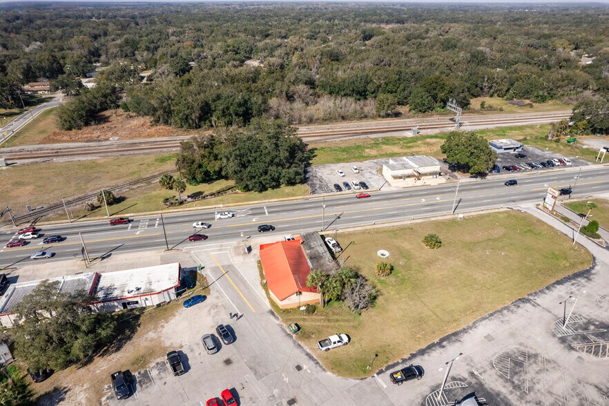 More Photos Of 324 S Main St, Wildwood Freestanding For Sale