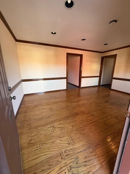 More Photos Of 9843-9855 Business Way, Manassas Office For Lease