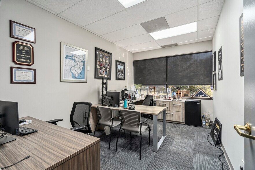 More Photos Of 200 Mineral Springs Rd, Rockaway Medical For Lease