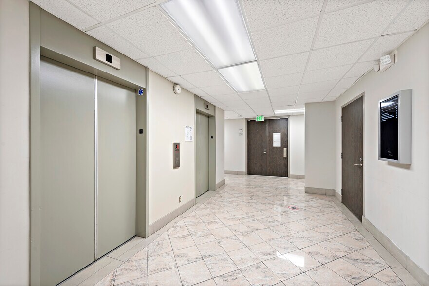 More Photos Of 15243 Vanowen St, Van Nuys Medical For Lease