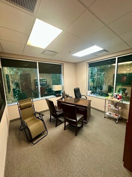 More Photos Of 7560 Red Bug Lake Rd, Oviedo Medical For Lease
