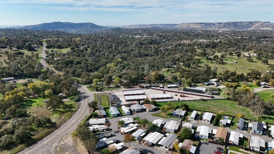 More Photos Of 30455 Auberry Rd, Prather Self Storage For Sale