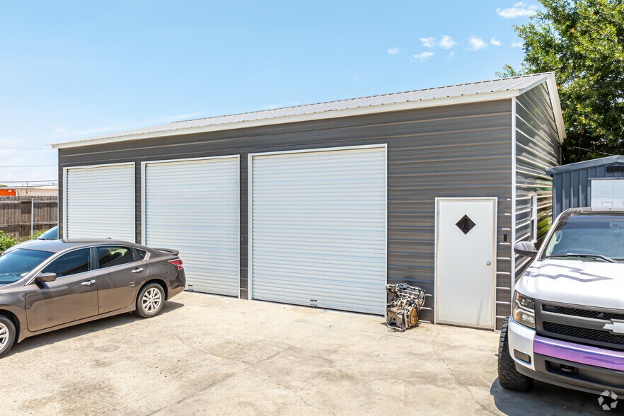 More Photos Of 1424 4th Street, Westwego Distribution For Sale