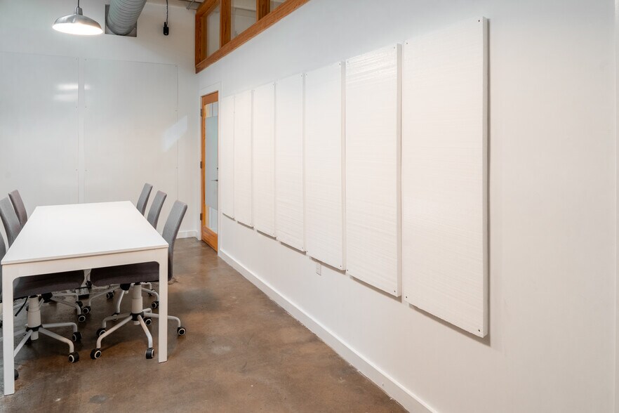 More Photos Of 1101 E 6th St, Austin Loft Creative Space For Lease