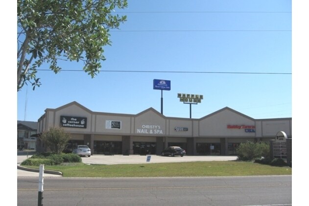 More Photos Of 207 Blanchard St, West Monroe Unknown For Lease