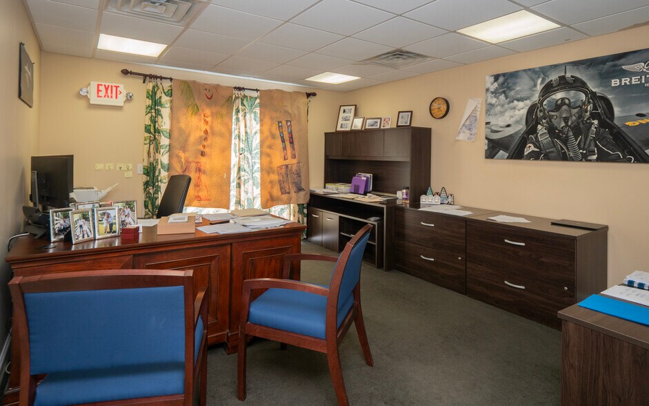 More Photos Of 1120 Aquidneck Ave, Middletown Office For Sale