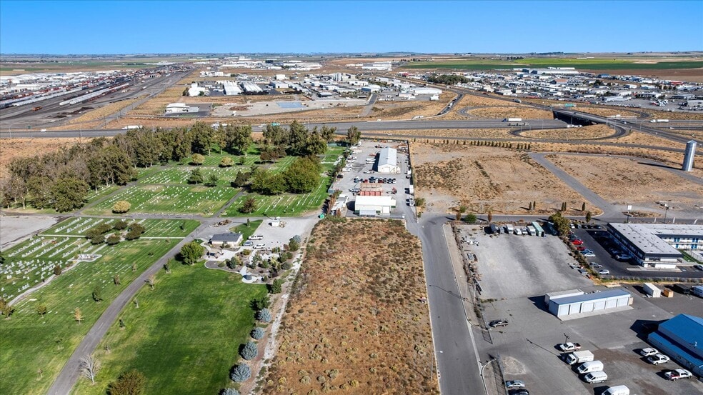 More Photos Of 1601 Idaho ave, Pasco Land For Sale