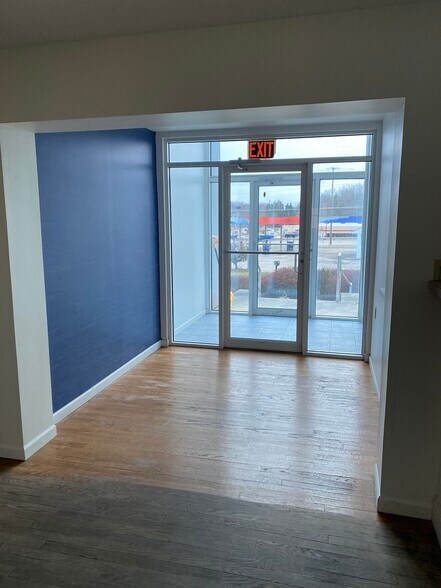 More Photos Of 1720 Valley View Rd, Hermitage Office For Sale