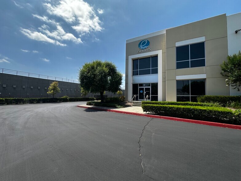 More Photos Of 111-125 N Sunset Ave, City of Industry Warehouse For Lease