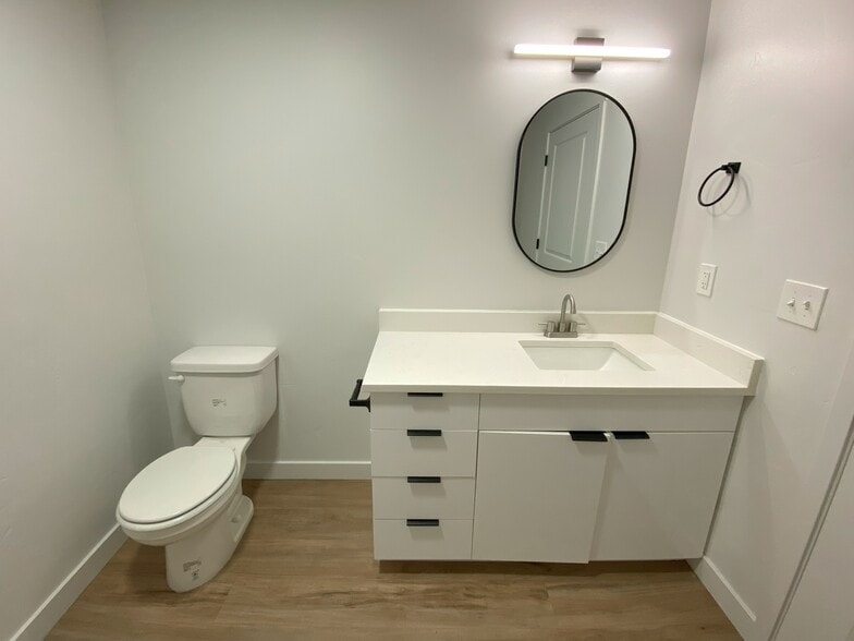 More Photos Of 404 E 5600 S, Salt Lake City Apartments For Sale