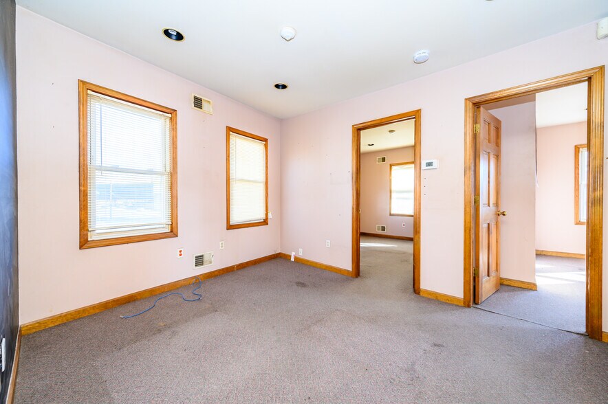 More Photos Of 511 W Westfield Ave, Roselle Park Storefront Retail Residential For Sale