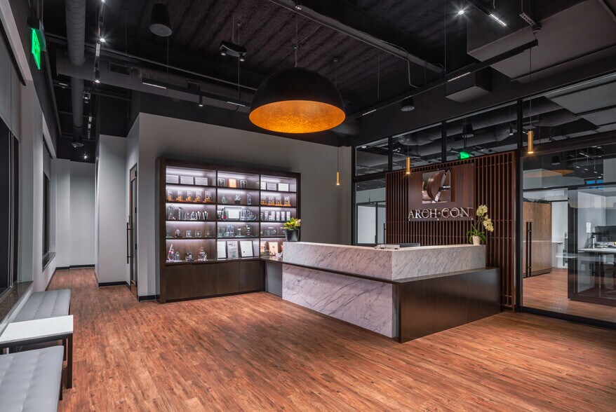 More Photos Of 190 TC Jester Blvd, Houston Office For Lease