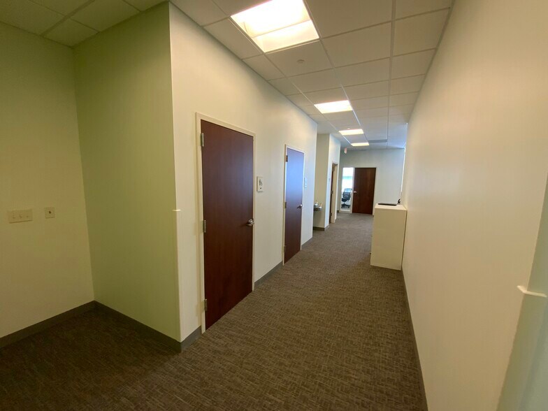 More Photos Of 6130-6360 Levis Commons Blvd, Perrysburg Office For Lease