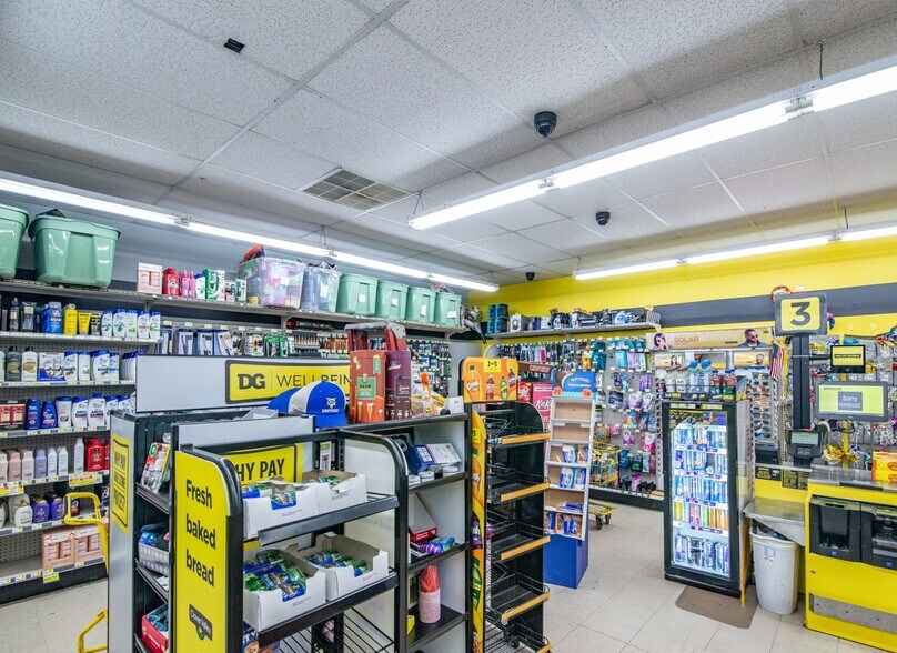 More Photos Of 1215 Main St, Munfordville Freestanding For Sale