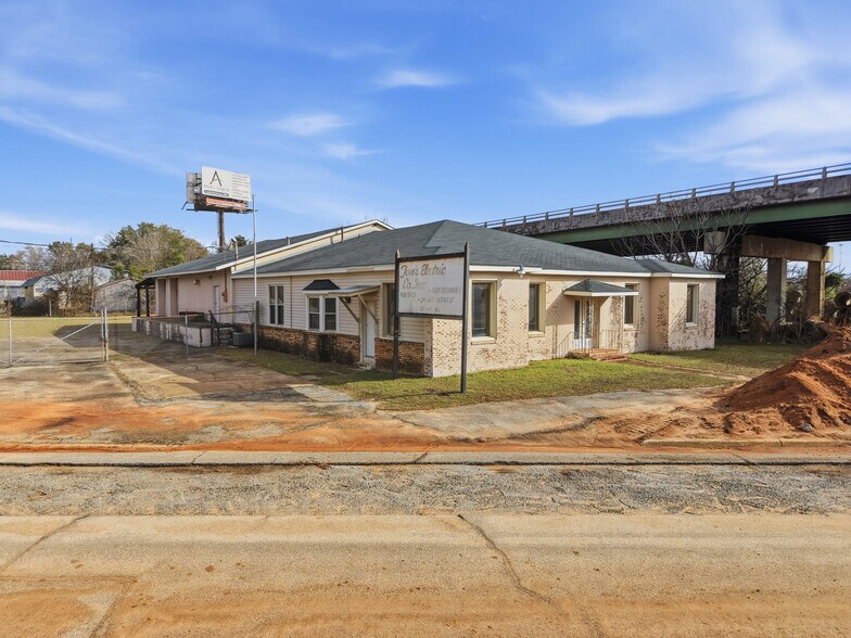 More Photos Of 401 Hodges Ave, Albany Industrial For Sale