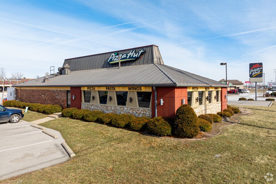 More Photos Of 1624-1644 E State Road 44, Shelbyville Unknown For Lease