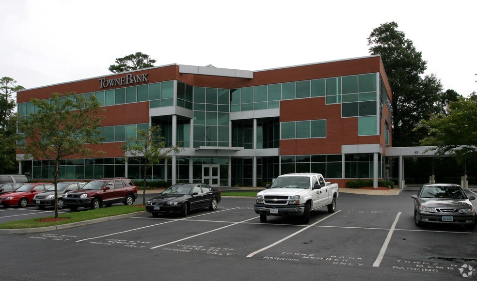 More Photos Of 984 First Colonial Rd, Virginia Beach Office For Lease