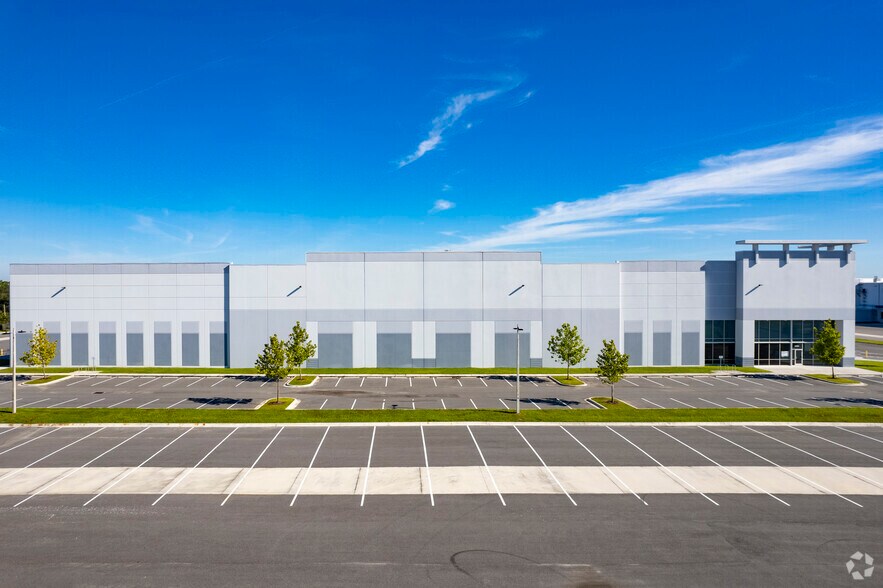 More Photos Of 5300 Allen K Breed Hwy, Lakeland Unknown For Lease