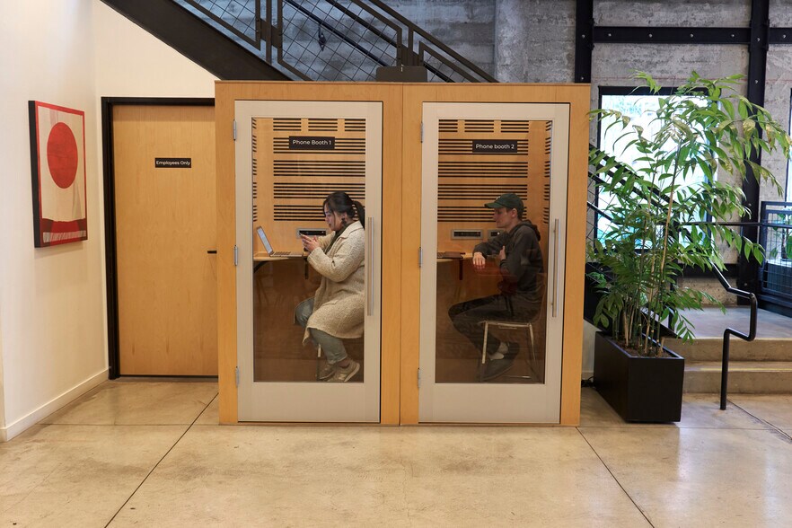 More Photos Of 1528 Webster St, Oakland Coworking Space