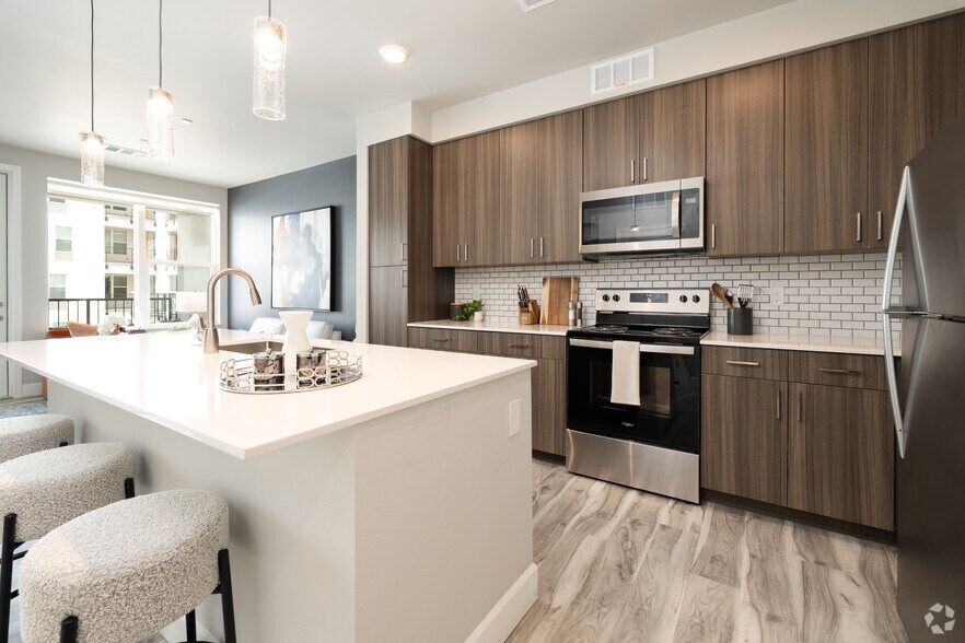 More Photos Of 655 S Sierra Madre St, Colorado Springs Apartments For Lease