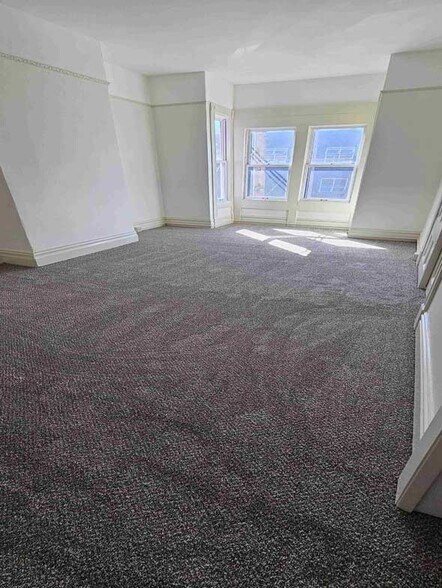 More Photos Of 327-329 Noe St, San Francisco Storefront Retail Residential For Sale