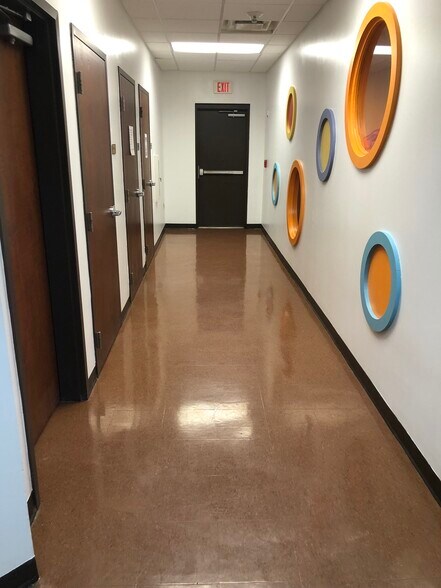 More Photos Of 5845 Campbellton Rd SW, Atlanta Daycare Center For Sale