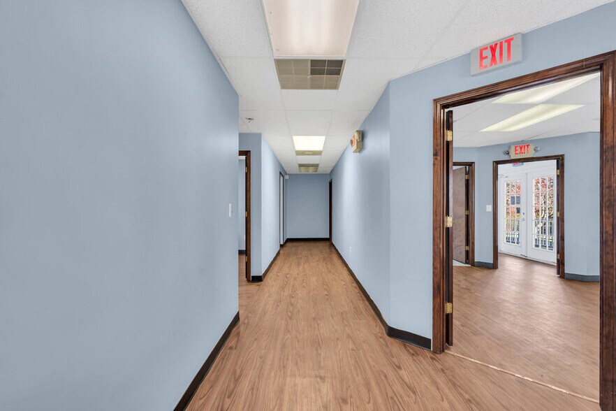 More Photos Of 1 Dag Hammarskjold Blvd, Howell Medical For Lease