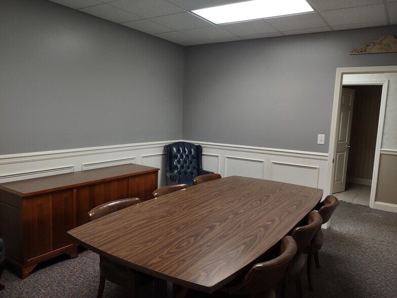 More Photos Of 311 Margie Dr, Warner Robins Office For Lease
