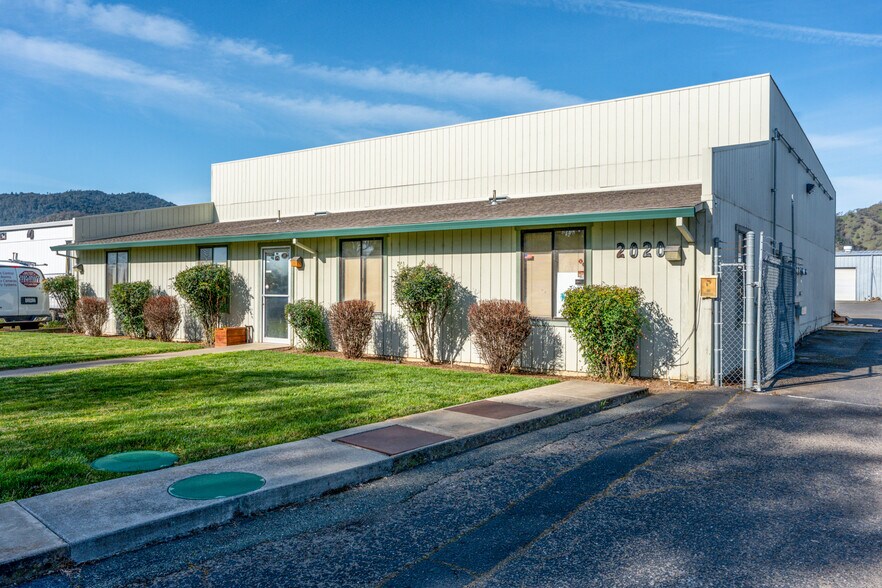 More Photos Of 2020 Industry Rd, Ukiah Warehouse For Sale