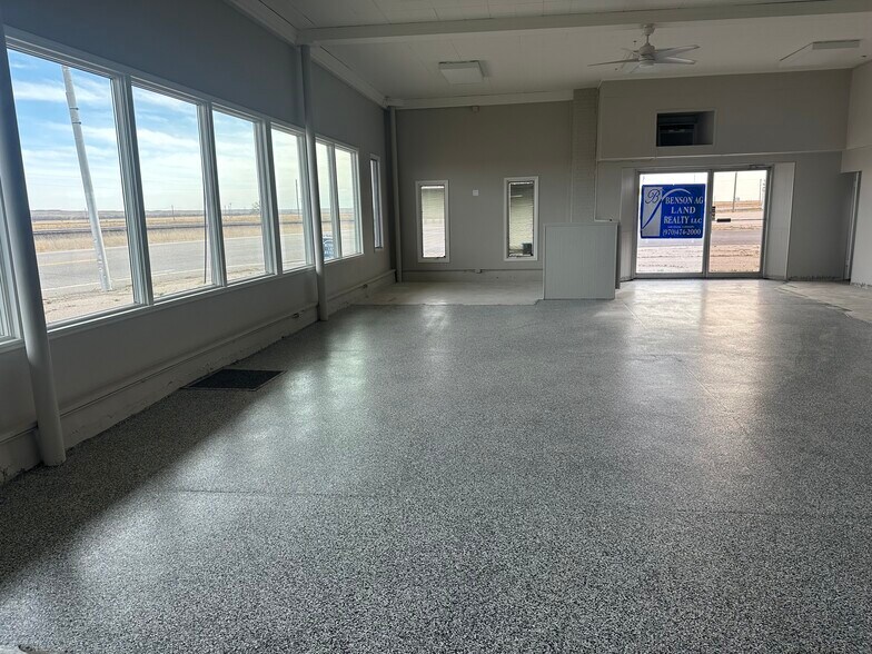 More Photos Of 622 W 1st St, Julesburg Auto Dealership For Sale